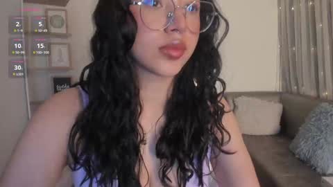 Snapshot of renaxi_smith chatting on February 2025 07:16:02 PM renaxi_smith online show from February 2025 07:16:02 PM