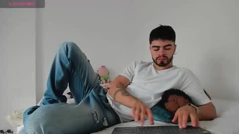 Snapshot of rendonass chatting on October 2025 04:57:01 PM rendonass online show from October 2025 04:57:01 PM