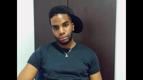 Snapshot of rene_hotman chatting on September 2025 09:09:01 PM Rene online show from September 2025 09:09:01 PM