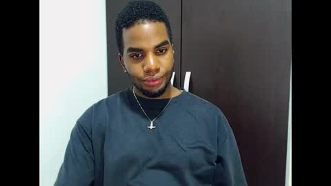 Snapshot of rene_hotman chatting on October 2025 09:02:01 PM Rene online show from October 2025 09:02:01 PM