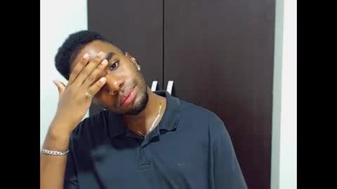 Snapshot of rene_hotman chatting on November 2025 09:36:01 PM Rene online show from November 2025 09:36:01 PM