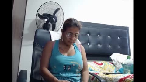Rennata online show from September 2025 02:40:02 PM