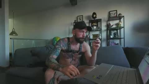 Snapshot of rensurectedxxx chatting on November 2025 02:04:01 PM rensurectedxxx online show from November 2025 02:04:01 PM