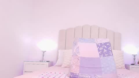 Snapshot of reven_lilith chatting on November 2025 03:07:01 AM REVEN online show from November 2025 03:07:01 AM