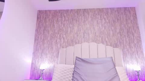 Snapshot of reven_lilith chatting on November 2025 03:01:02 AM REVEN online show from November 2025 03:01:02 AM