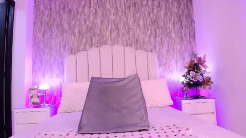 Snapshot of reven_lilith chatting on November 2025 03:07:01 AM REVEN online show from November 2025 03:07:01 AM