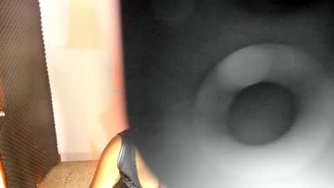 Snapshot of rhaenyra_ chatting on October 2025 10:44:02 PM Rhaenyra online show from October 2025 10:44:02 PM