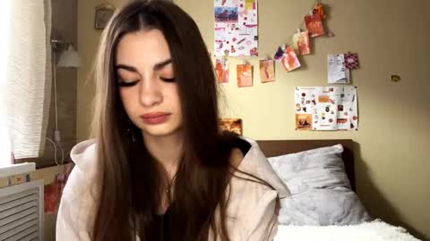 Snapshot of rhiannonmuccigrosso chatting on October 2025 08:49:01 AM Anna online show from October 2025 08:49:01 AM