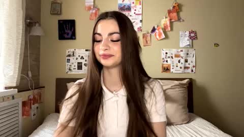 Snapshot of rhiannonmuccigrosso chatting on November 2025 11:01:02 AM Anna online show from November 2025 11:01:02 AM