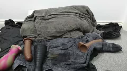 Snapshot of rhiannonxskyes chatting on December 2024 02:00:01 PM Rhiannon Skyes online show from December 2024 02:00:01 PM