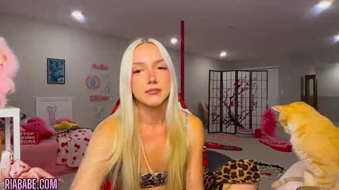 Snapshot of riababe chatting on October 2025 02:47:02 AM ria online show from October 2025 02:47:02 AM