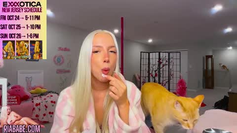 Snapshot of riababe chatting on October 2025 02:56:01 AM ria online show from October 2025 02:56:01 AM