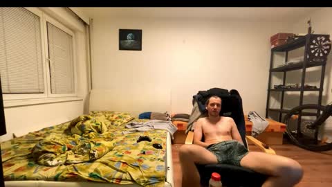 ricciardio online show from October 2025 10:07:02 PM