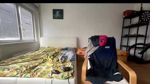 ricciardio online show from October 2025 10:35:01 AM