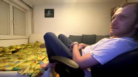 ricciardio online show from November 2025 10:53:02 PM