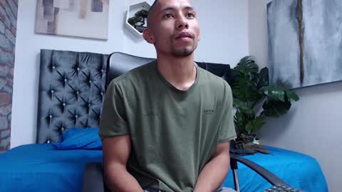 richar_voller online show from December 2024 02:31:02 PM