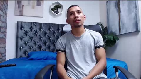 richar_voller online show from December 2024 12:28:01 PM