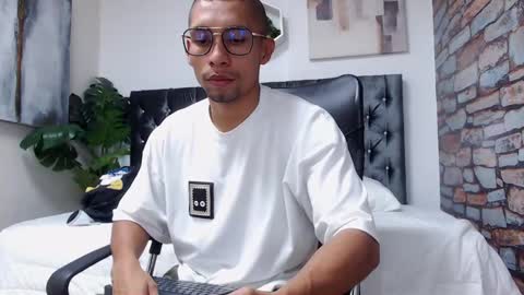 richar_voller online show from December 2024 11:19:02 AM