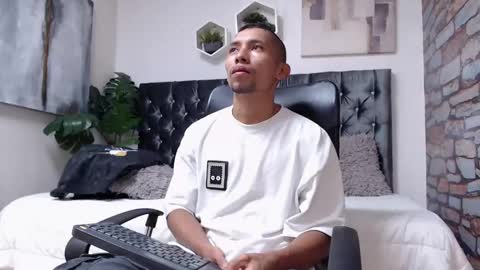 richar_voller online show from January 2025 11:38:02 AM