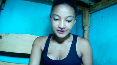 Snapshot of richinah3112 chatting on March 2025 07:43:02 AM richinah3112 online show from March 2025 07:43:02 AM