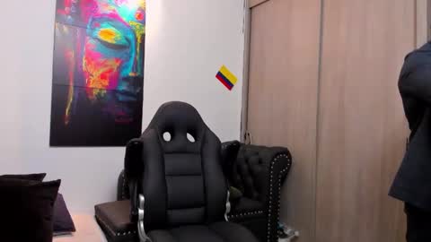 Andres online show from February 2025 03:48:01 AM