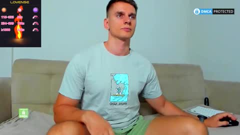 Ricky online show from November 2025 07:42:02 AM