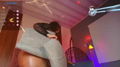 Riha  online show from October 2025 07:33:01 AM