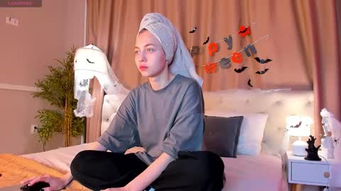 Snapshot of rihanna_walker chatting on October 2025 01:20:02 AM rihanna_walker online show from October 2025 01:20:02 AM