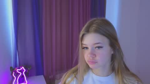 Rina online show from October 2025 09:26:02 AM