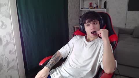 Snapshot of rik_and chatting on December 2024 06:08:01 PM Rick online show from December 2024 06:08:01 PM