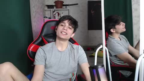 Snapshot of rik_and chatting on March 2025 06:43:02 PM Rick online show from March 2025 06:43:02 PM