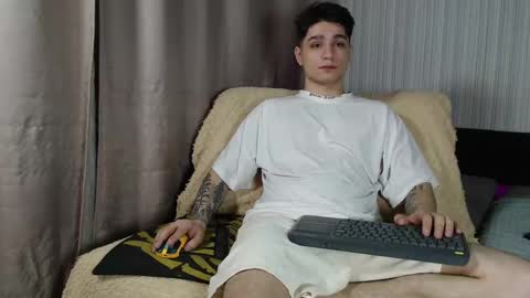 Snapshot of rik_and chatting on October 2025 11:23:01 PM Rick online show from October 2025 11:23:01 PM