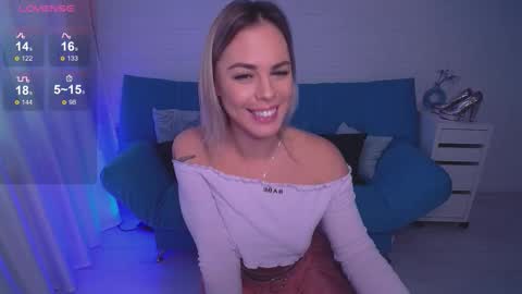 Snapshot of rikaraily chatting on November 2025 07:08:02 AM Rika online show from November 2025 07:08:02 AM