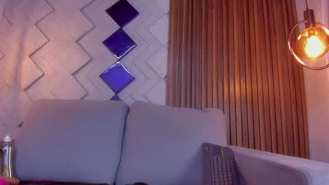 kamila online show from December 2024 12:17:02 PM