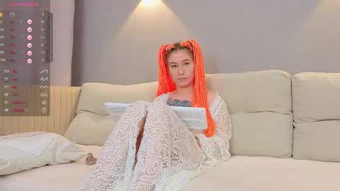 Chloe online show from September 2025 05:14:02 PM