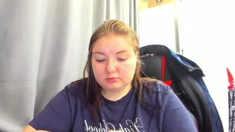 rina16 online show from October 2025 11:47:02 AM