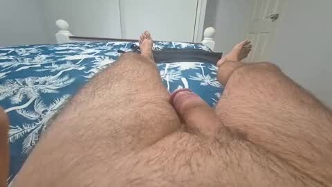 Snapshot of ripitupya chatting on January 2025 10:53:02 PM All yours online show from January 2025 10:53:02 PM