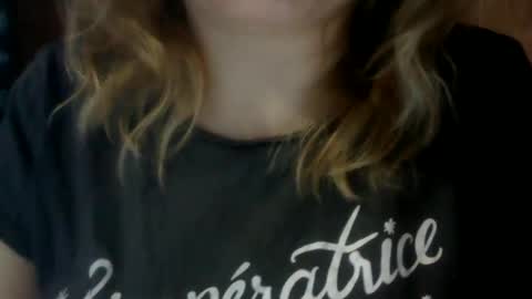 Snapshot of riveramaureen chatting on January 2025 08:05:01 AM RiveraMaureen online show from January 2025 08:05:01 AM