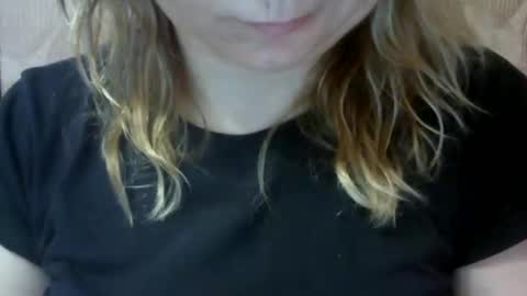 Snapshot of riveramaureen chatting on February 2025 06:29:02 PM RiveraMaureen online show from February 2025 06:29:02 PM