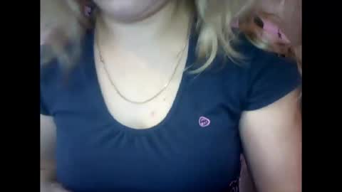 Snapshot of riveramaureen chatting on October 2025 08:59:01 AM RiveraMaureen online show from October 2025 08:59:01 AM