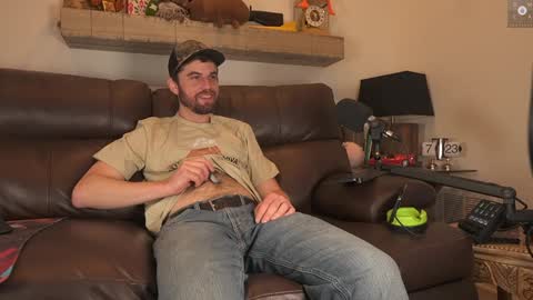 Ryan aka KeylimeRy online show from December 2024 01:24:02 AM