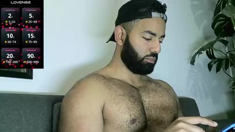 SebasRoa online show from September 2025 03:27:02 PM