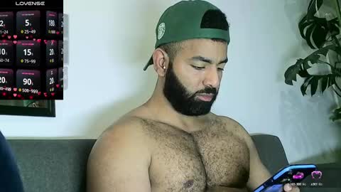 SebasRoa online show from October 2025 04:37:01 PM