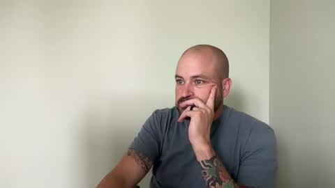 Snapshot of roadking1122 chatting on October 2025 03:38:02 PM roadking1122 online show from October 2025 03:38:02 PM