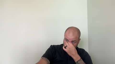 Snapshot of roadking1122 chatting on November 2025 05:36:02 PM roadking1122 online show from November 2025 05:36:02 PM