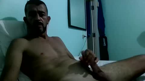 Snapshot of roadsidepicnic01 chatting on October 2025 09:45:01 AM Daddy online show from October 2025 09:45:01 AM