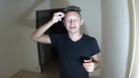 Snapshot of roastingcorn chatting on October 2025 09:41:01 AM RoastingCorn online show from October 2025 09:41:01 AM