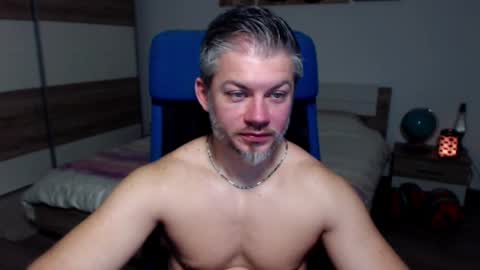 Snapshot of robbyshawz chatting on December 2024 06:53:02 AM robbyshawz online show from December 2024 06:53:02 AM