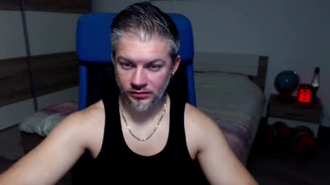 Snapshot of robbyshawz chatting on December 2024 09:21:02 AM robbyshawz online show from December 2024 09:21:02 AM