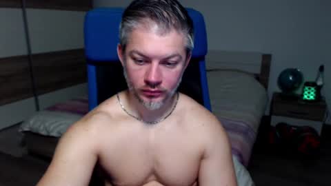 Snapshot of robbyshawz chatting on December 2024 05:28:02 AM robbyshawz online show from December 2024 05:28:02 AM